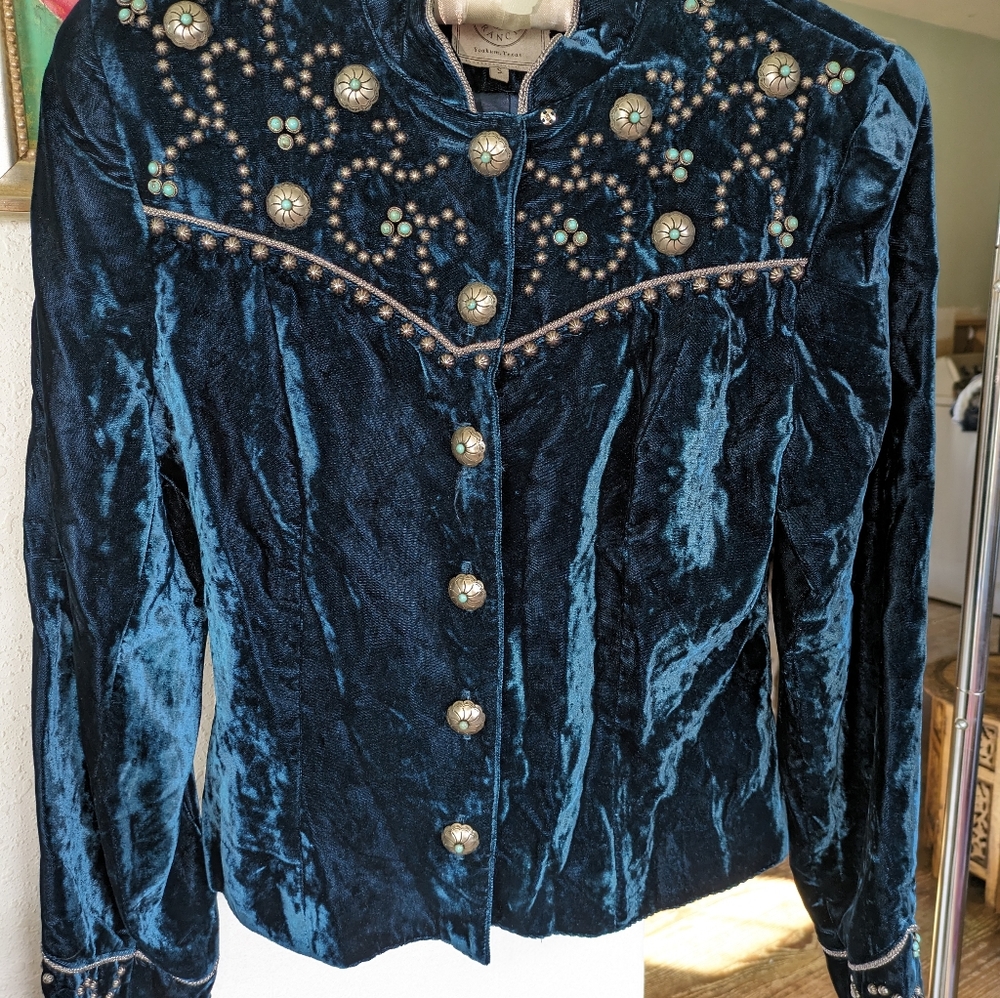 Double D Ranch, Sapphire, Crushed Velvet, Silver and Turquoise Detailed. S